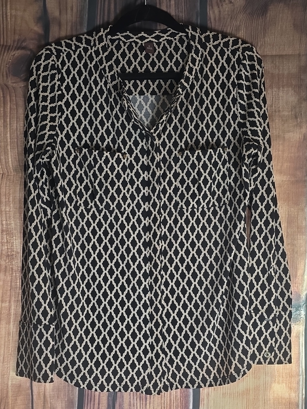 Source Unknown Large Black and Cream Geometric Button-Front Blouse